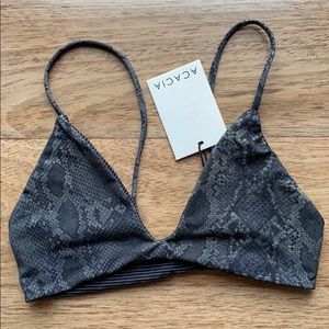 Acacia new snake skin top small